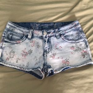 Love Culture Jean shorts